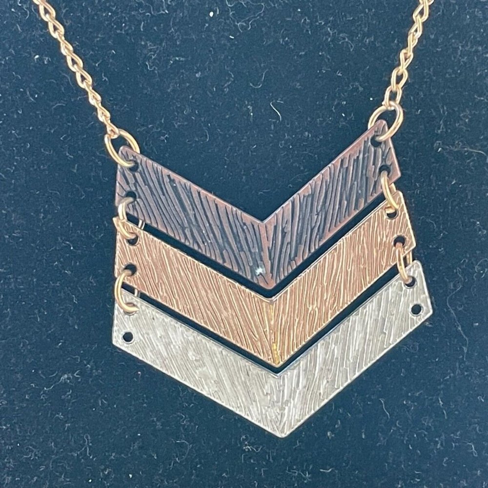 Women Necklace Tri Color Pendant Fashion Necklace Jewelry Silver Gold Brown - Picture 4 of 9